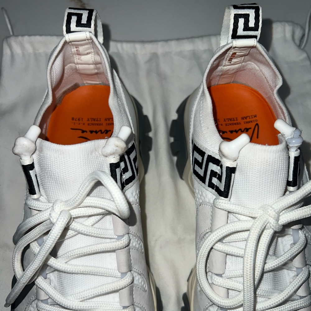 Versace Squalo Printed Sneakers - Picture 8 of 9